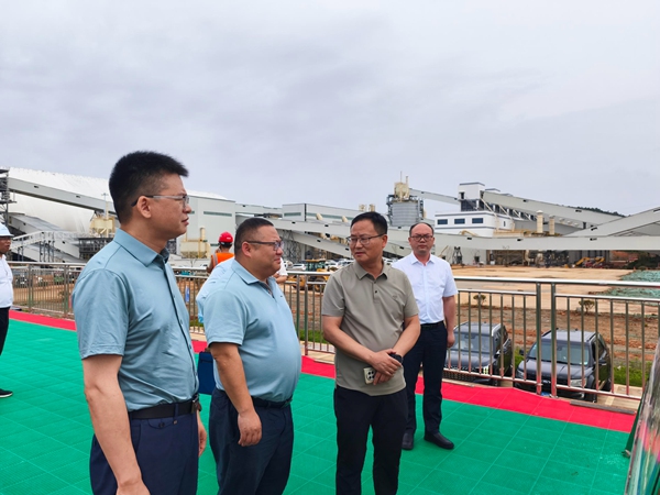 龔玉鳳到市域知名礦企調研交流